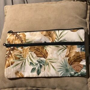 Billabong Girls My Babylon Pencil Case-Salt Crystal